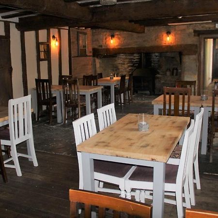 The George Inn Lower Brailes المظهر الخارجي الصورة