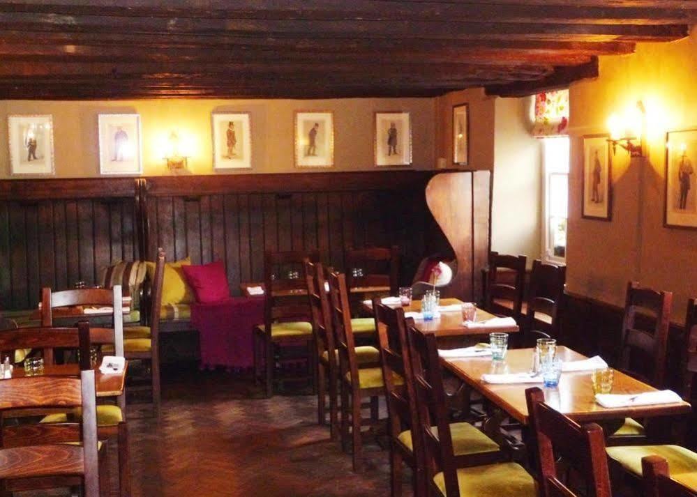 The George Inn Lower Brailes المظهر الخارجي الصورة
